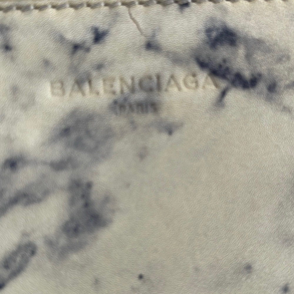 Authentic Balenciaga used but in good condition wallet
